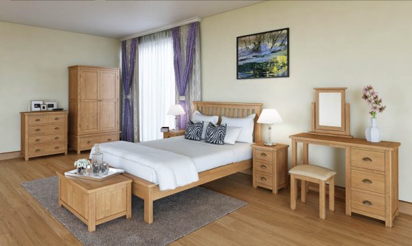 Tynedale Oak Triple Wardrobe | Wax Finish