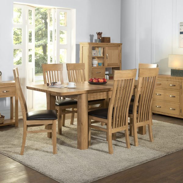 Stanhope Oak End Table With Drawer
