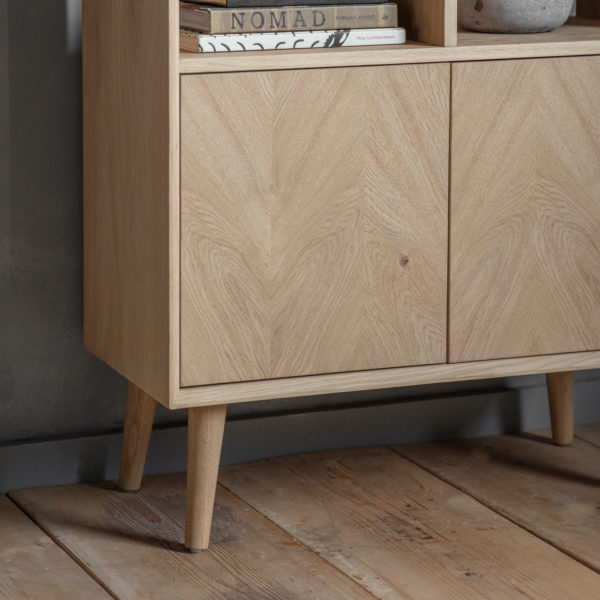 Nuxvar 2 Door Open Display | Oak