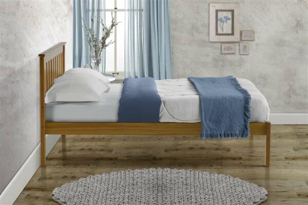 Hurlford Small Double Bed | Pine
